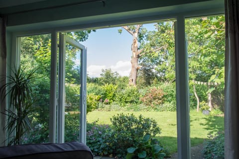 Day, Garden, Garden, View (from property/room), View (from property/room), Garden view, Garden view, Landmark view, Quiet street view