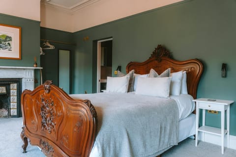Riversdale House Bed & Breakfast Bed and Breakfast in Llangollen