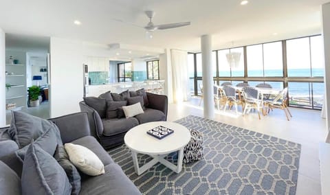 Living room, Seating area, Dining area, Sea view