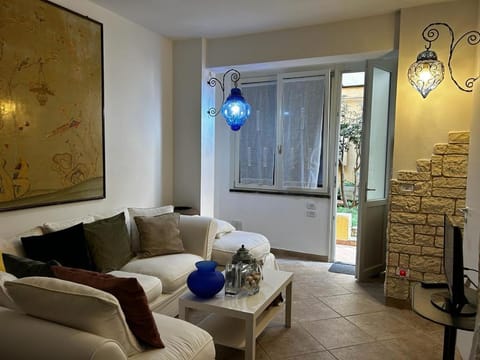 Rose Apartment in Tuscany