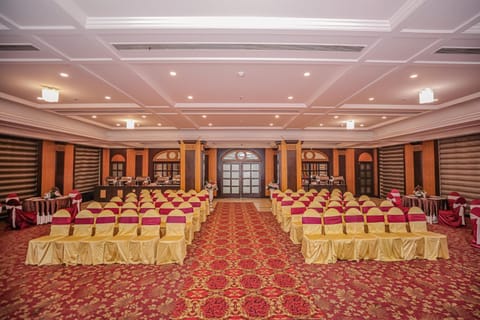 Regenta Central Lucknow by Royal Orchid Hotels Limited Hôtel in Lucknow