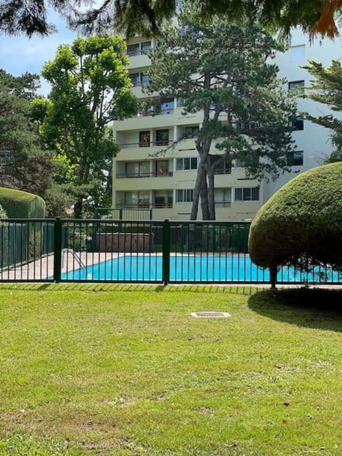 studio anglet biarritz avec piscine et mer Apartment in Biarritz