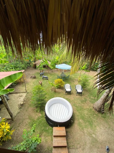 Cabañas roble verde Campeggio /
resort per camper in Rincón