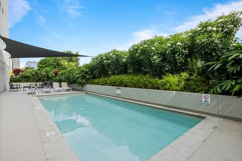 Spaciously Bright 1-Bed Apartment Apartment in Toowong