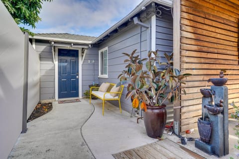 Cozy Bay Area Vacation Rental with Patio House in Castro Valley