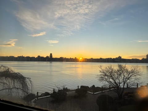Panorama Hudson River view Apartment in Fort Lee
