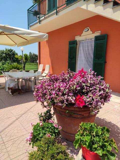 La casa tra verde e mare Wohnung in Chiavari