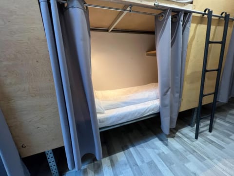 Bed, Bedroom, bunk bed