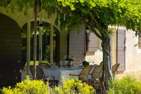 Le Mas Paradou, 5 chambres, piscine privée, accès au village à pied House in Arles