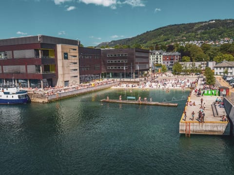 Byleilighet i sjøkanten m terrasse Apartment in Bergen