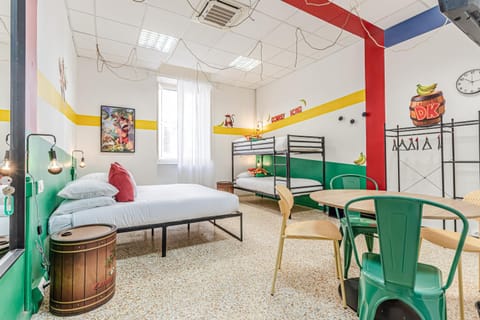 Bed, Photo of the whole room, Decorative detail, Bedroom, bunk bed