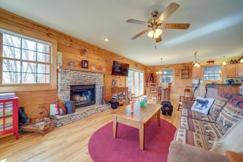 Waynesville Vacation Rental with Mountain Views! House in Ivy Hill