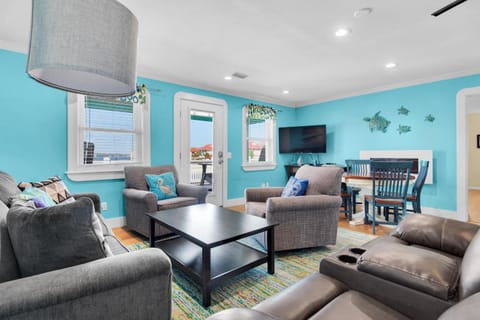 Aqua Skye House in Pensacola Beach