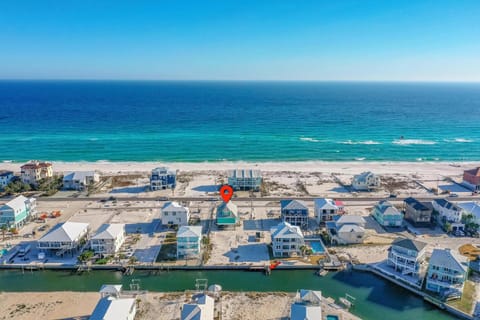 Nonni 'N Poppy's House in Pensacola Beach