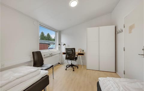 8 Bedroom Cozy Home In Henne Haus in Henne Kirkeby