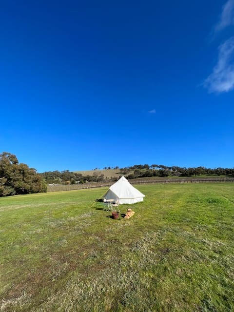 Cosy Glamping Tent 2 Campground/ 
RV Resort in Ararat