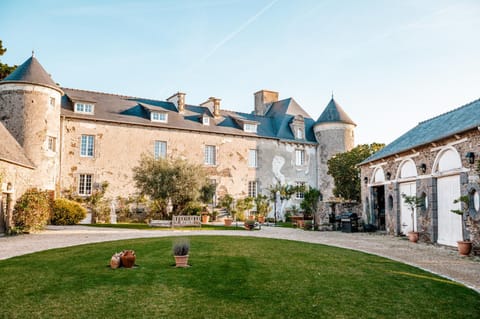 Property building, Garden, Landmark view