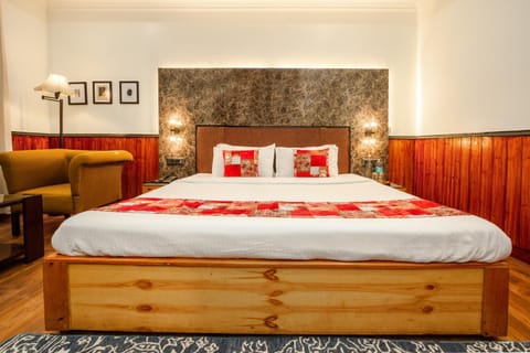 Tripli Hotels Conifer Wood Cottage Hotel in Manali