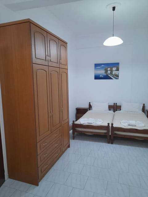 Bed, Bedroom, wardrobe