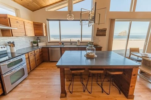 Natural landscape, Kitchen or kitchenette, Sea view, pet friendly, stove