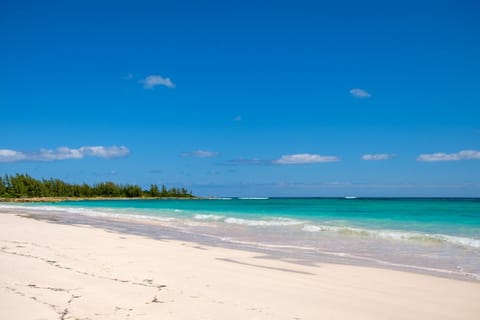 Palm Hill House home Haus in Exuma, The Bahamas