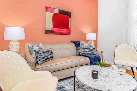 Welcome to The Charming High st Suites Condo in West Chester