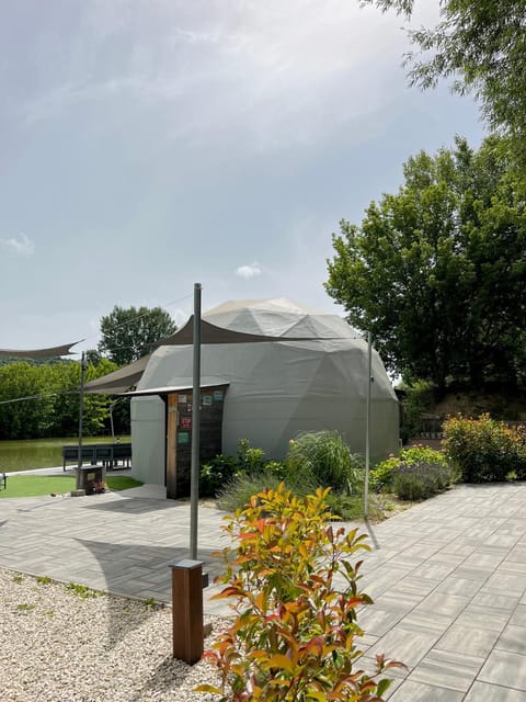 DOMEGLAMPING at FISHINGLAKE House in Siófok