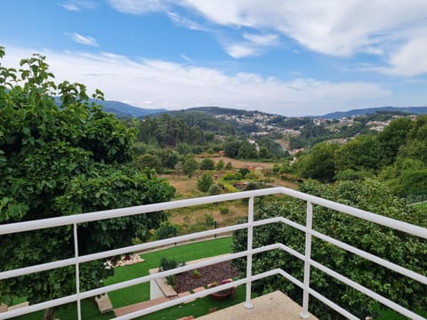 Nearby landmark, Balcony/Terrace, Mountain view