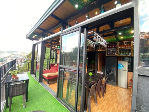 Holyghost Veranda Baguio Transient Guest House 42 step rooftop House in Baguio