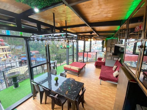 Holyghost Veranda Baguio Transient Guest House 42 step rooftop House in Baguio