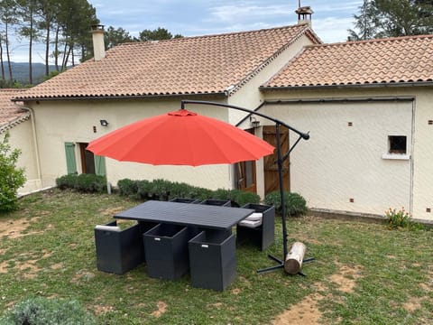 Maison des Pins House in Vallon-Pont-d'Arc