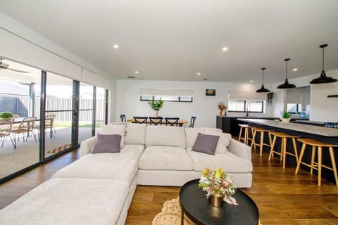 53PTCYarra House in Yarrawonga