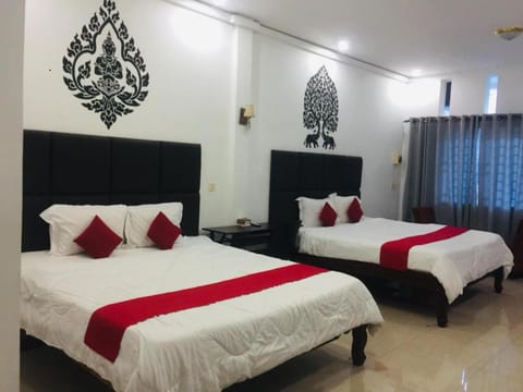EZ Guesthouse Bed and Breakfast in Phnom Penh Province
