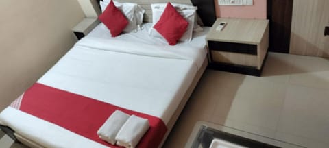 Goroomgo Golden Beach Inn Puri Near Sea Beach - Family Comfortable Stay with Parking Facilities Hotel in Puri