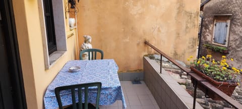 IL VICOLETTO Apartment in Torri del Benaco