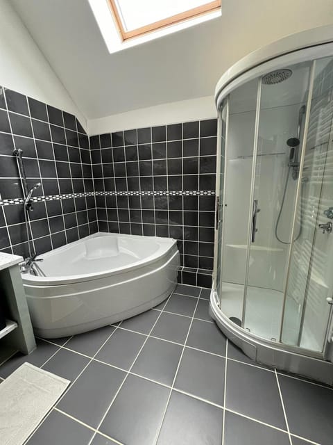 La Ferme Neuve House in Centre-Val de Loire