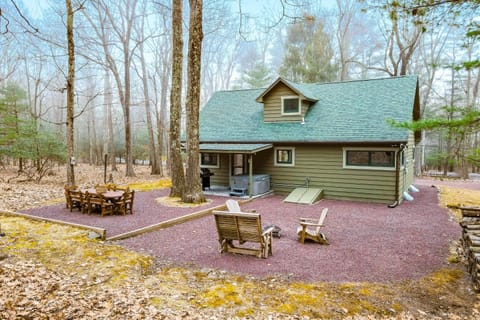 Woodland Cabin Retreat Maison in Hickory Run State Park