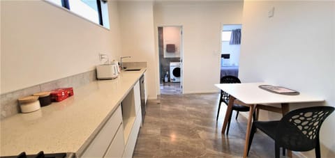 Dining area, kitchen