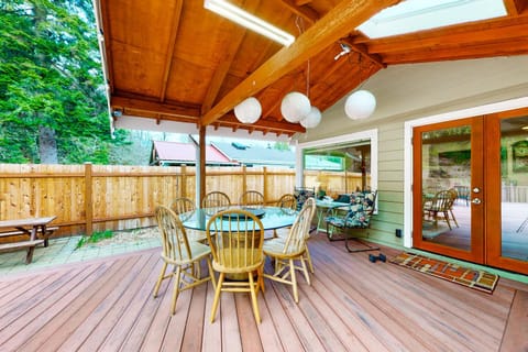 Cedar River Retreat Haus in Renton