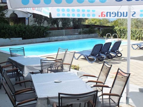 Patio, Swimming pool