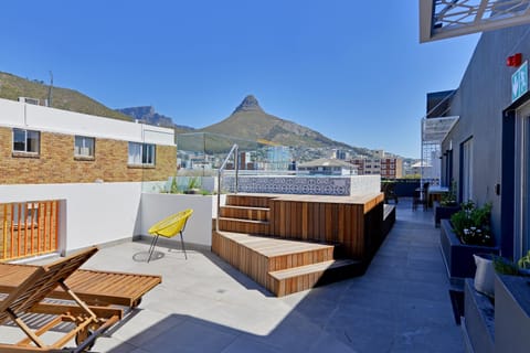 SixOnN Luxury Apartments by Elevate Condo in Sea Point