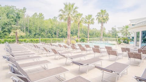 Spring, Natural landscape, Garden, Balcony/Terrace, Pool view