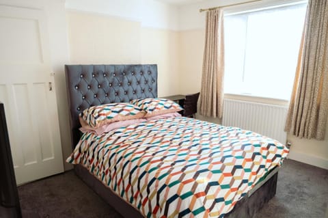 Exclusive 26 room Vacation rental in Barking