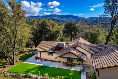 Property building, Natural landscape, Mountain view