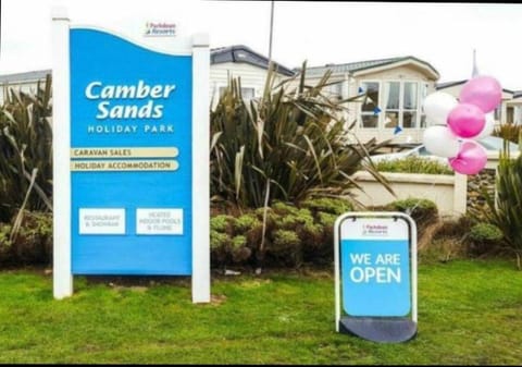 Parkdean Resorts Camber Sands Caravan 2023 Campground/ 
RV Resort in Camber