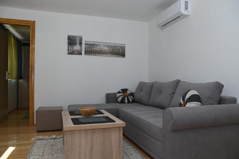 Villa Ella Tvrdos Apartment in Dubrovnik-Neretva County