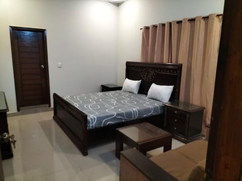 Defence Guest House Bed and Breakfast in Karachi