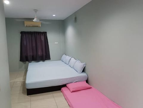 LF Homestay~ 7 Rooms #Wifi Available House in Ipoh