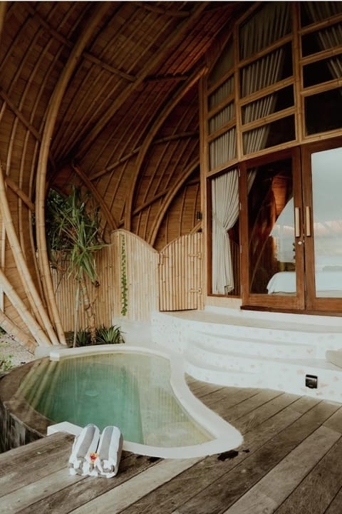 Kini Resort - Oceanfront Bamboo Eco Lodges Natur-Lodge in Sekongkang