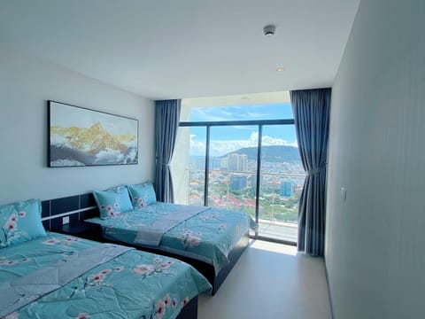 Bed, Natural landscape, Bedroom, Mountain view